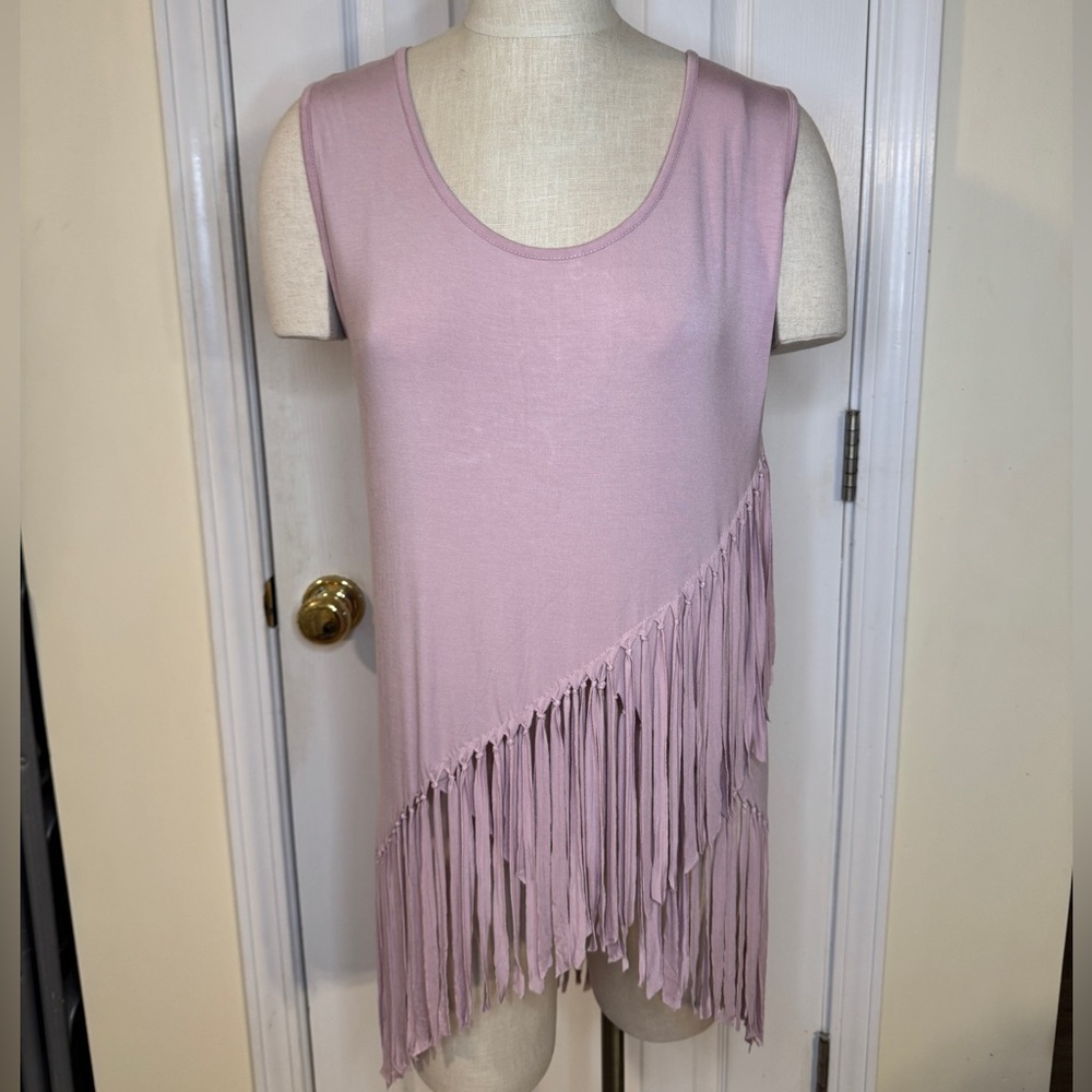 POL Mauve Fringe Tank Top Asymmetrical Hem Boho Festival Shirt Size Small NWT